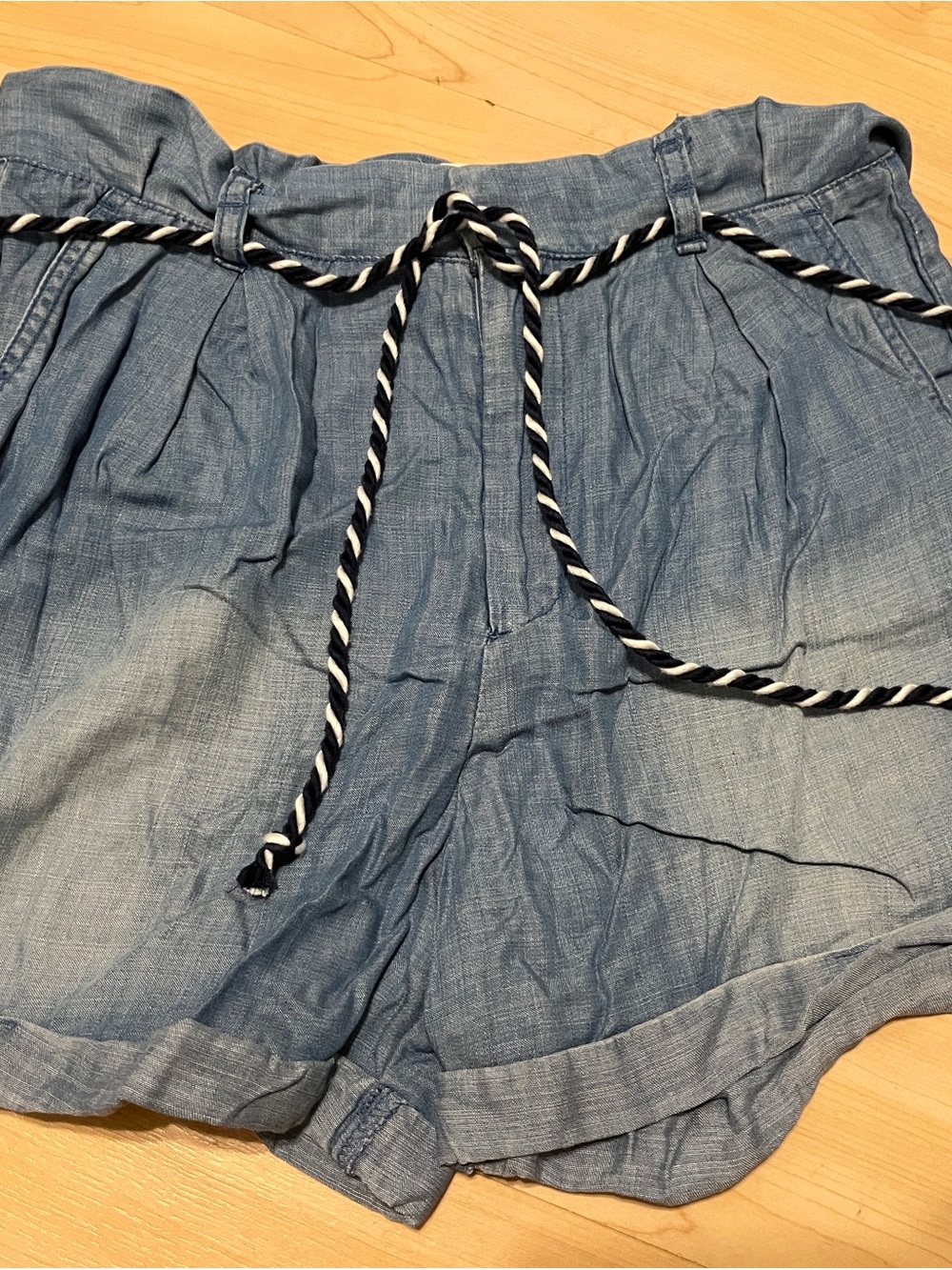 Zara Chambray High-Waist Casual Shorts with Braided Belt Small